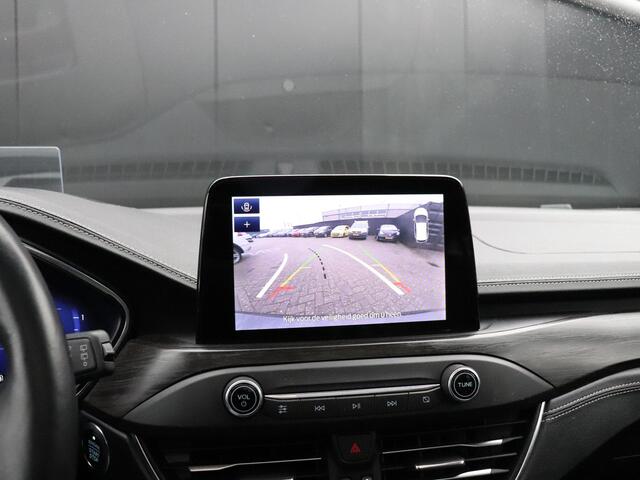 Ford FOCUS Wagon 1.5 EcoBoost Vignale | LEDER | PANO-DAK | TREKHAAK | B&O | CAMERA | HEAD-UP | APPLE CARPLAY |