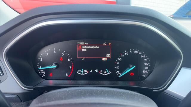 Ford FOCUS Wagon 1.0 EcoBoost Trend Edition Business TREKHAAK / CARPLAY / NAVI / AIRCO / PDC / BLUETOOTH / CRUISE / NL-AUTO