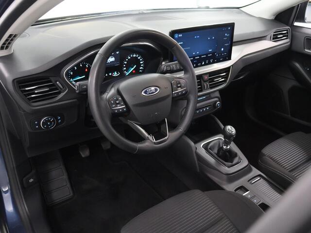 Ford FOCUS Wagon 1.0 EcoBoost Hybrid Titanium | Trekhaak | Winterpakket | Cruise Control Adaptief | Parkeercamera | Navigatie |