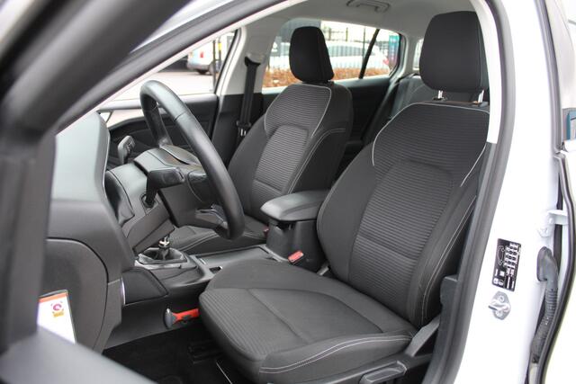 Ford FOCUS Wagon 1.0 126Pk EcoBoost Titanium Business | Stoel + stuurverwarming
