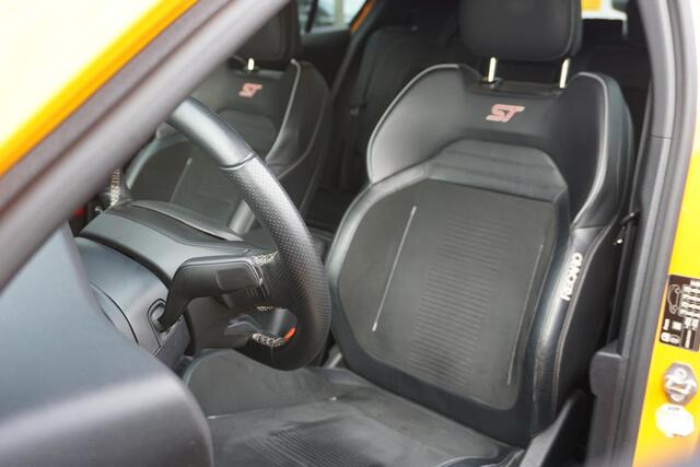 Ford FOCUS 2.3 EcoBoost ST-3 | milltek | B&O