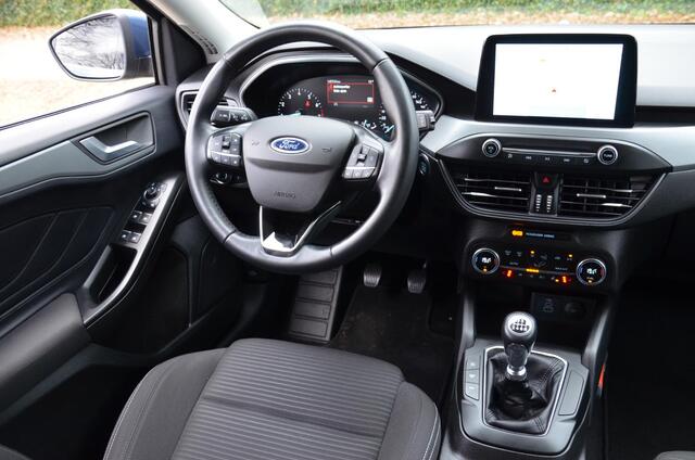 Ford FOCUS Wagon 1.0 EcoBoost Hybrid Titanium Style Navi/Pdc/Ecc/Led/Stoel Stuur & ruitverwarming/Cr-Controle/Privacy-Glass/Lmv/Led