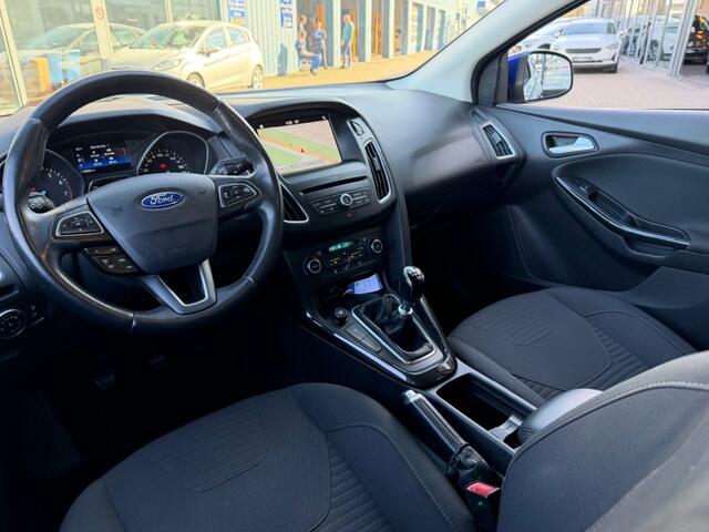 Ford FOCUS 1.0 TITANIUM 125 PK NAVI AIRCO/ECC PDC