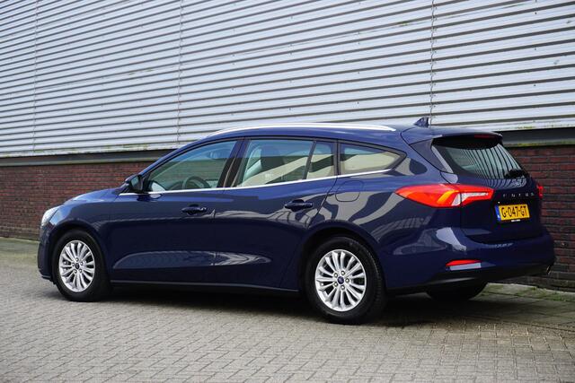 Ford FOCUS Wagon 1.0 EcoB.125PK Titanium Bus./Comfortstoelen/ B&O Geluidsinstallatie.