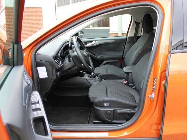 Ford FOCUS Wagon 1.0 EcoBoost Active Business Dealer onderh./Winterpack/AGR/B&O/Cruise/Navi/Carplay/18inch/PDC