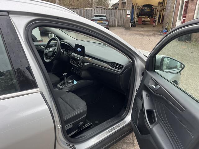 Ford FOCUS Wagon 1.0 EcoBoost Titanium Business TREKHAAK WINTER PACK STANDKACHEL B&O ADD CRUISE