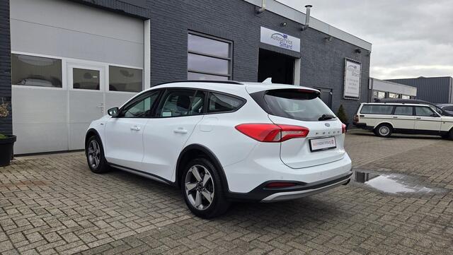 Ford FOCUS Wagon 1.0 EcoBoost Active | Carplay/Adroid | WINTERPAKKET | 1e EIGENAAR | VOLLEDIGE ONDERHOUDSHISTORIE