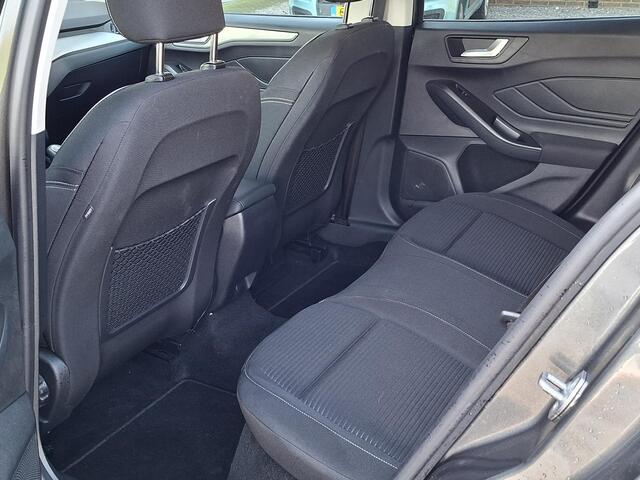 Ford FOCUS 1.0 EcoBoost Hybrid Titanium NAVI | PDC V+A | NL-auto | rijklaarprijs !!