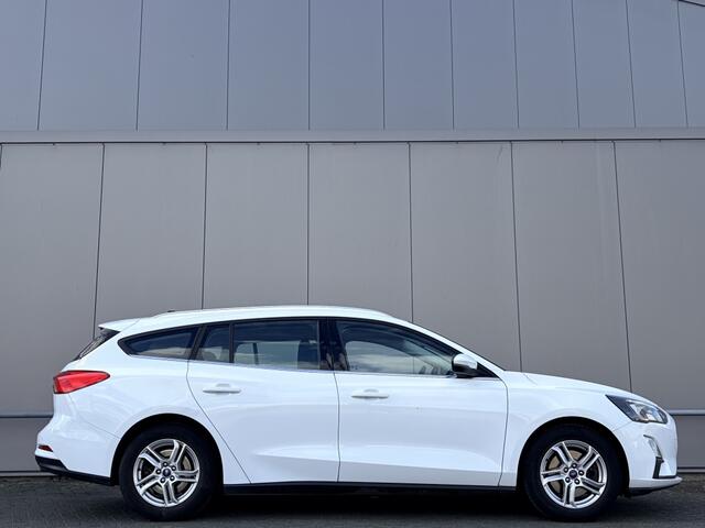 Ford FOCUS Wagon 1.0 - navi - camera - nap! - airco - cruise