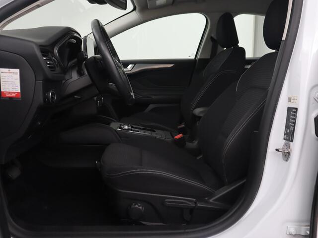 Ford FOCUS 1.0 EcoBoost Titanium | Automaat | Carplay | Navigatie | Keyless | Climate control | Parkeerhulp | Cruise control | Bluetooth