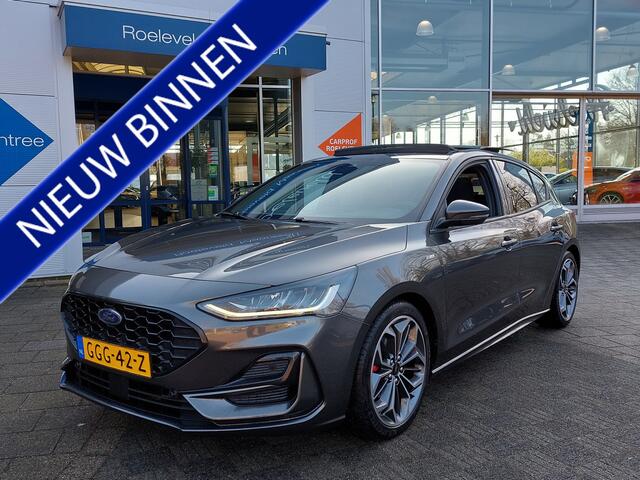 Ford FOCUS 1.0 EcoBoost Hybrid 155pk Automaat ST Line X | Navi | Apple Carplay | B&O Sound | Led Koplampen | Keyless Entry | Panorama Schuifdak | Rijstrook+Licht+Regensensor | Privacy Glass | 18''lm
