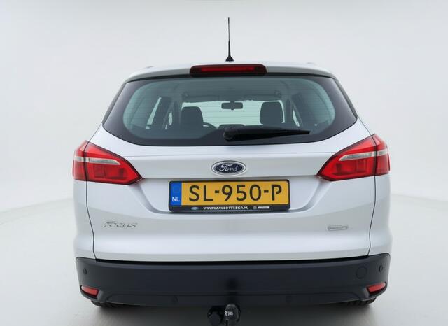 Ford FOCUS Wagon 100PK ECOBOOST BUSINESS EDITION TREKHAAK/NAVI/CARPLAY