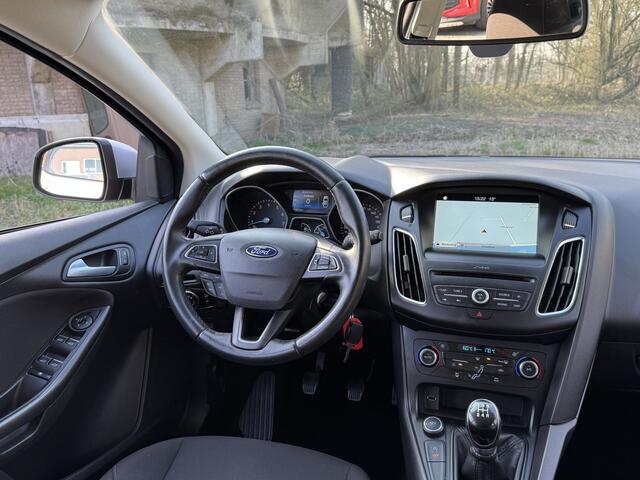 Ford FOCUS Wagon 100PK ECOBOOST BUSINESS EDITION TREKHAAK/NAVI/CARPLAY