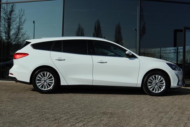 Ford FOCUS WAGON 1.0 E.B. AUTOMAAT TITANIUM X ELEK. TREKHAAK | LED | CAMERA | CARPLAY | KEY-LESS