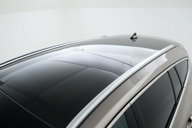 Ford FOCUS Wagon 1.5 EcoBlue Vingale Panorama, Leer, Xenon, Climate, Trekhaak