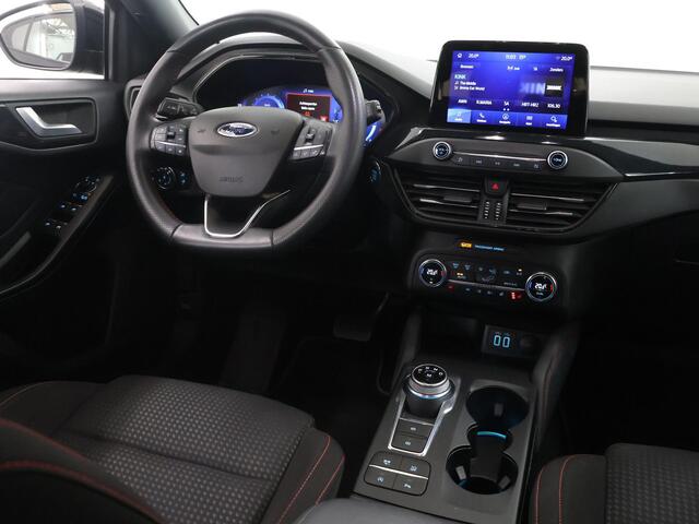 Ford FOCUS 1.5 EcoBoost ST Line X Business | Winterpakket | Cruise Control Adaptief | Parkeercamera | Climate Control |