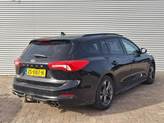 Ford FOCUS Wagon 1.0 EcoBoost Titanium Business | Nieuw Binnen! | Winterpack | Camera | Trekhaak