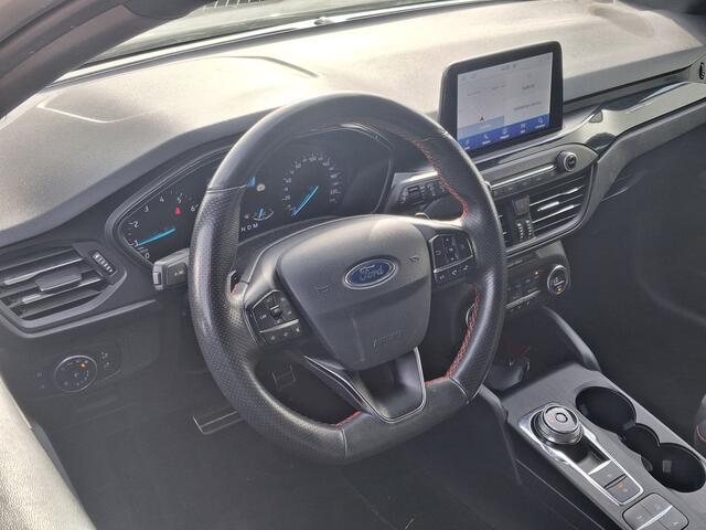 Ford FOCUS Wagon 1.0 EcoBoost Titanium Business | Nieuw Binnen! | Winterpack | Camera | Trekhaak