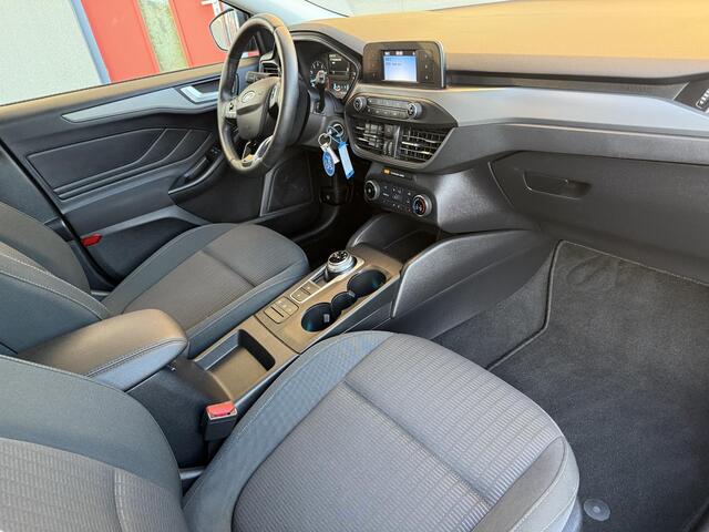 Ford FOCUS 1.0 EcoBoost Titanium Business, AUTOMAAT**.