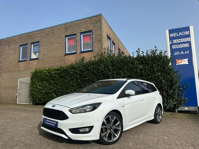 Ford FOCUS Wagon 1.0 EcoBoost St-Line Climate C, Cruise C, Navigatie, Camera!!!!