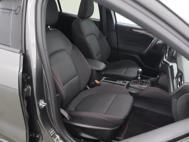 Ford FOCUS Wagon 1.0 EcoBoost Hybrid ST Line X | Trekhaak | Winterpakket | Cruise Control Adaptief | Head-Up | Navigatie |