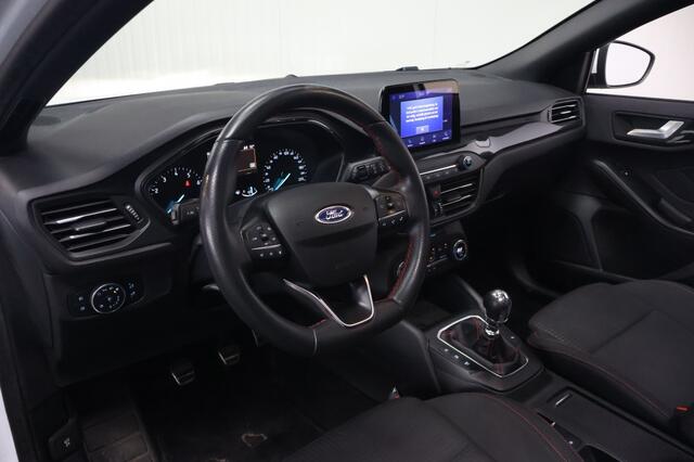 Ford FOCUS Wagon 1.0 EBH ST Line Business 125pk | Panoramadak | Carplay | LED