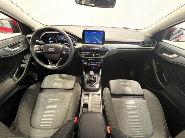 Ford FOCUS Wagon 1.0 EcoBoost Active Business | Navigatie/Android/Apple Carplay | 17" LM Velgen | Voorstoelen/Stuur/Voorruit Verwarmd | Cruise Control | Airco |