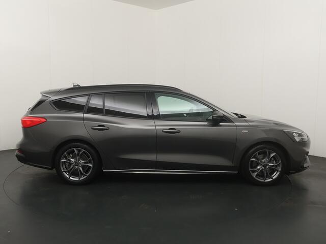 Ford FOCUS Wagon 125PK EcoBoost Hybrid ST Line Business | Trekhaak | Winterpack | Keyless | Clima | AR Camera | Park sens. V+A | Head up display
