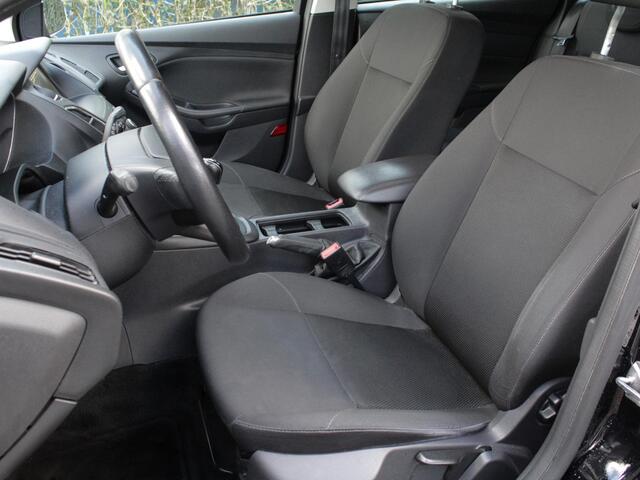 Ford FOCUS Wagon 1.0 Lease Edition | Navi | Cruise | Airco | Park sens | Trekhaak