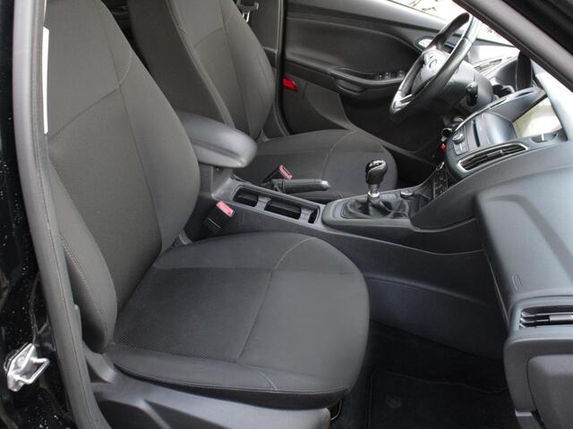 Ford FOCUS Wagon 1.0 Lease Edition | Navi | Cruise | Airco | Park sens | Trekhaak