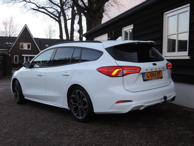 Ford FOCUS 1.0 ECOB. ST L. BNS