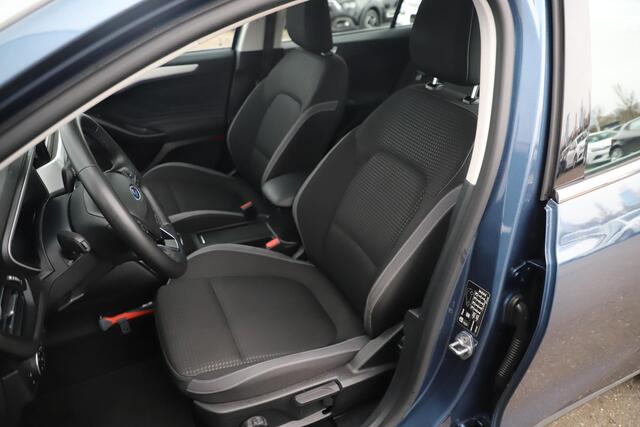 Ford FOCUS Wagon 1.0 EcoBoost Trend Edition Business 101PK Navigatie Achteruitrijcamera Airco Winter Pakket Stuur & Stoelverwarming Carplay Cruise Control