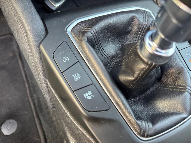 Ford FOCUS 1.0 EcoBoost Titanium Business- Panoramadak, Carplay, Android Auto, Keyless, Ada Cruise, Dynamic Select