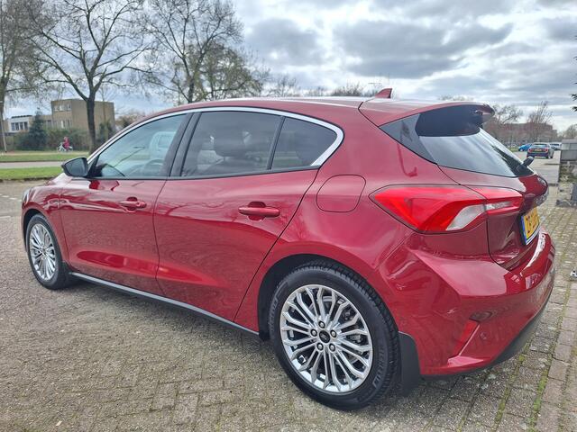 Ford FOCUS 1.0 EcoBoost Titanium Business/NAVI/STOELVERWARMING/ENZ..