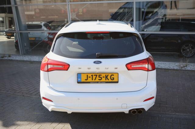 Ford FOCUS Wagon 1.0 EcoB. ST L. Bns