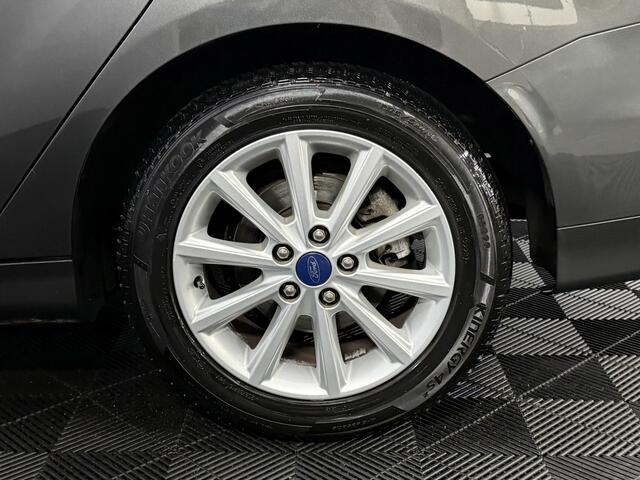 Ford FOCUS Wagon 1.0 Titanium Clima, Navi, Parkeersensoren, Keyless start, Cruise control, Winterpakket, Lichtmetalen velgen