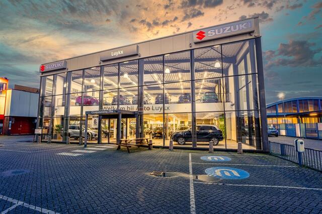 Ford FOCUS 1.0 Ecoboost Hybrid ST Line Style | Navigatie | Cruise Control | Winterpakket