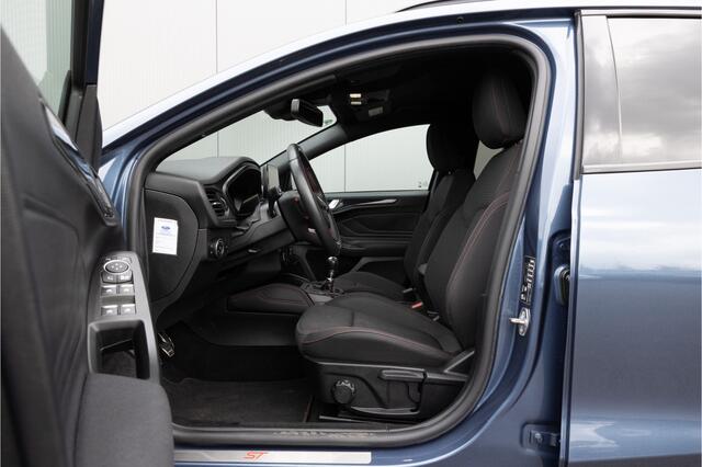 Ford FOCUS Wagon 1.0 | ST Line | B&O SOUND | 18 INCH | CAMERA