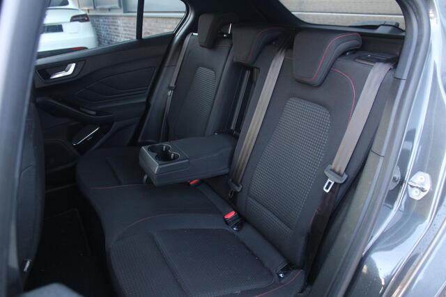 Ford FOCUS 1.0 EcoBoost Hybrid ST Line X Business | Adaptieve cruise control | Camera | Carplay | B&O | Keyless | Dealer onderhouden