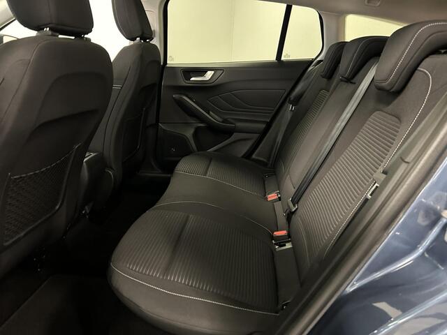 Ford FOCUS Wagon 1.0 EcoBoost Titanium Business | Panoramadak | Navi |