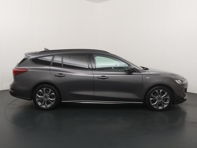 Ford FOCUS Wagon Ecoboost Hybrid 125 pk ST-line | Winter Pack | Nieuwe 4 seiz. banden | Navi | Clima | Cruise | Dr. loos Apple Carplay
