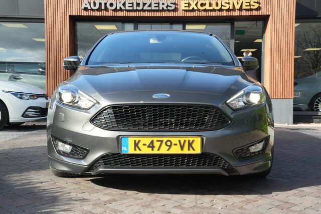 Ford FOCUS 1.5 ST-Line 182 PK Automaat Leer