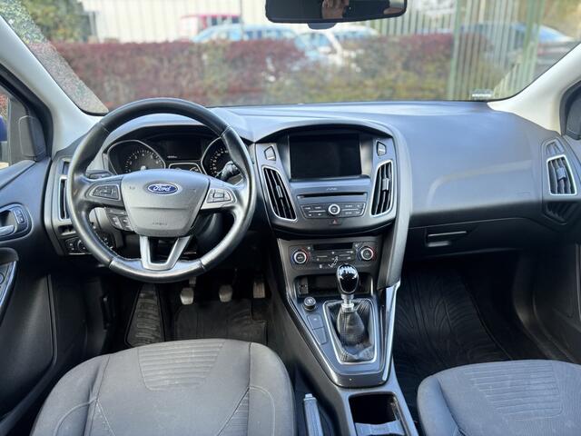 Ford FOCUS Wagon 1.0 Titanium CLIMA!NAVI!