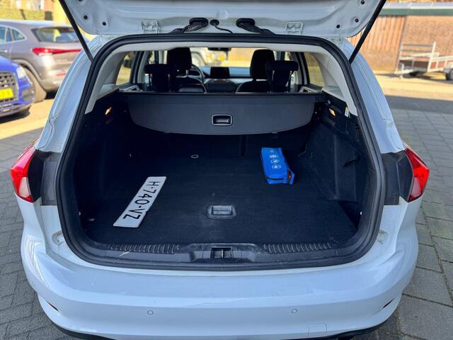 Ford FOCUS Wagon 1.0 EcoBoost Titanium Business