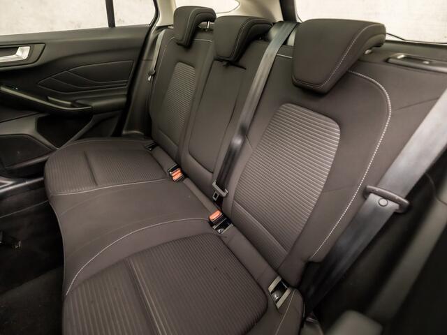 Ford FOCUS Wagon 1.0 EcoBoost Titanium X (PANORAMADAK, VIRTUAL COCKPIT, APPLE CARPLAY, STUUR/STOELVERWARMING, SPORTSTOELEN, CAMERA, GETINT GLAS, ADAPTIVE CRUISE, NIEUWE APK, NIEUWSTAAT)