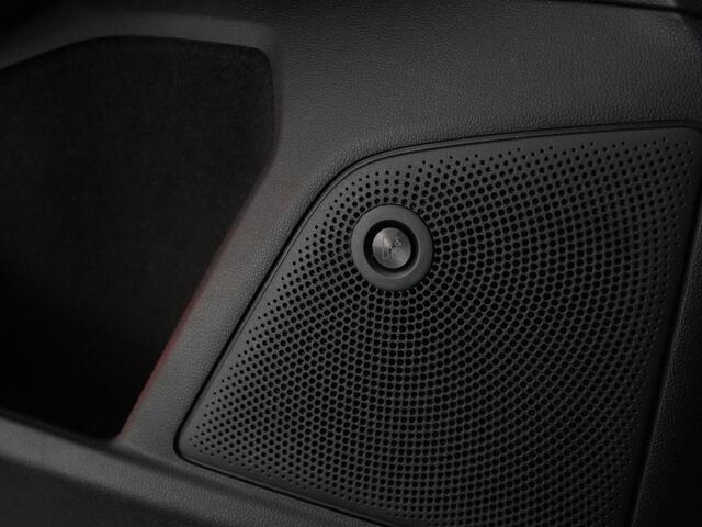 Ford FOCUS ST-3 2.3 280pk PERFORMANCE PACK |sper diff|launch control|Ford dealer onderhouden|panoramadak|B&O|parkeercamera|winterpack|LED-koplampen|19" lichtmetalen velgen|