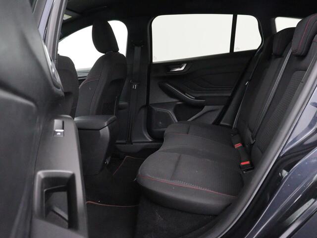 Ford FOCUS 1.0 EcoBoost Hybrid ST Line X | Head-Up | Stoelverwarming | Adaptive cruise | Camera | Carplay | B&O Sound | Side Assist | Stuurverwarming | Full LED | Navigatie | Keyless | Digital Cockpit