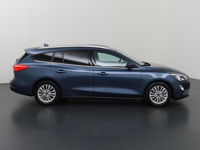 Ford FOCUS Wagon 1.0 EcoBoost Hybrid Titanium X Business | AGR Stoelen | Winterpack | Cruise Control Adaptief | B&O | Parkeercamera | Dodehoekdetectie |