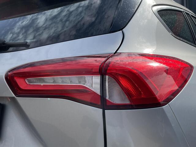 Ford FOCUS Wagon 1.0 EcoBoost Titanium Business - Navigatie - Stoelverwarming - Climate Control - Trekhaak