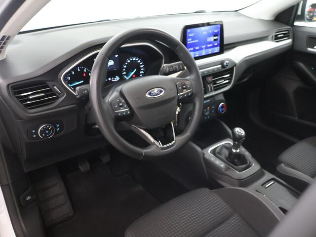 Ford FOCUS Wagon 1.0 EcoBoost Hybrid Trend Edition Business | 155PK | Winterpack | Dodehoekdetectie | Navigatie | Parkeercamera |